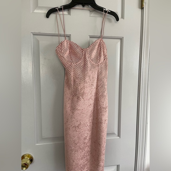 PINK SEQUEN MINI DRESSSSS👑💅🏽 - Picture 2 of 7